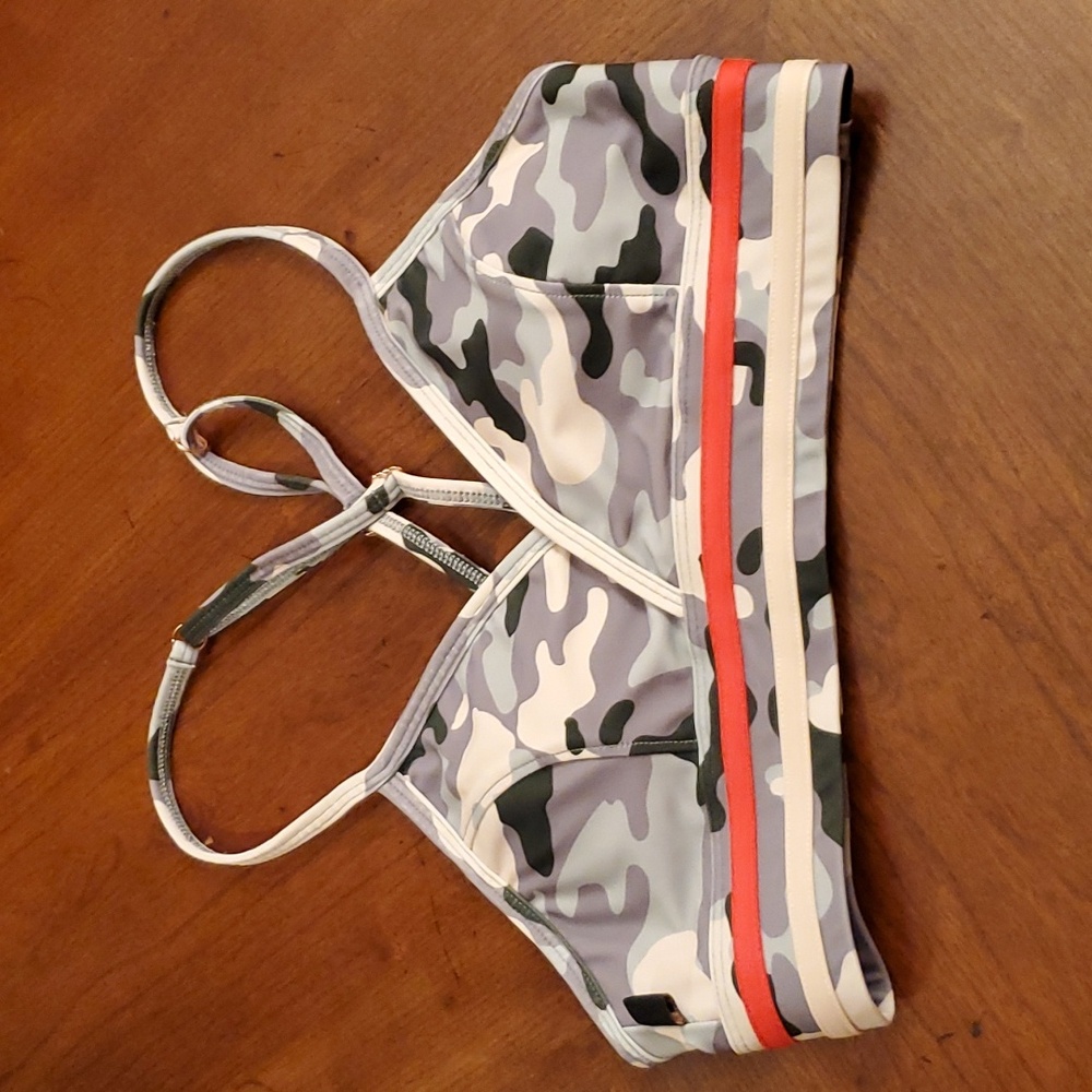 NWT L'urv designer women's sports bra Size S